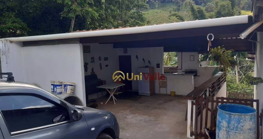 Chácara com 3 dormitórios à venda, 1970 m² por R$ 240.000,00 - Santa Luzia Rural - Taubaté/SP