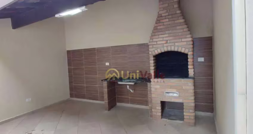 Sobrado com 3 dormitórios à venda, 119 m² por R$ 340.000 - Monte Belo - Taubaté/SP