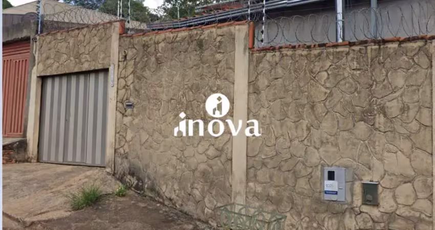 Casa à venda, 2 quartos, 1 suíte, 4 vagas, califórnia - jardim - uberaba/mg