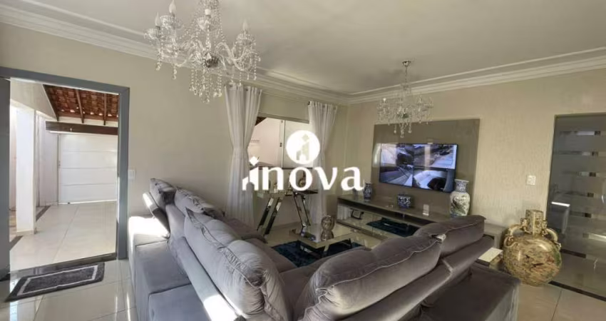 Casa à venda, 3 quartos, 1 suíte, 2 vagas, Beija Flor II - Uberaba/MG