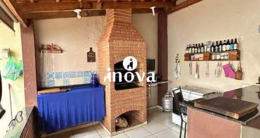 Casa à venda, 4 quartos, 2 suítes, 3 vagas, Santa Maria - Uberaba/MG