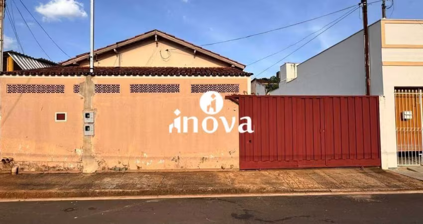 Casa à venda, 4 quartos, 3 vagas, São Benedito - Uberaba/MG