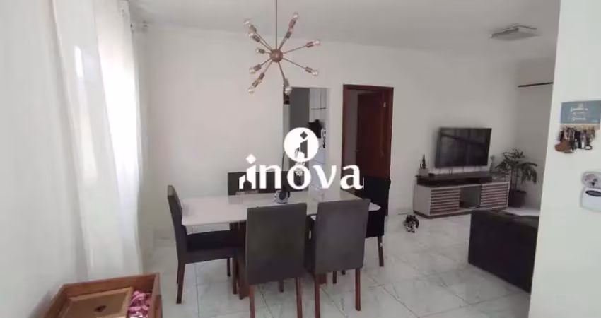 Casa à venda, 3 quartos, 2 suítes, 2 vagas, Dom Eduardo - Jardim - Uberaba/MG
