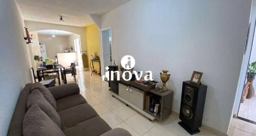 Casa à venda no Condomínio Terra Nova.