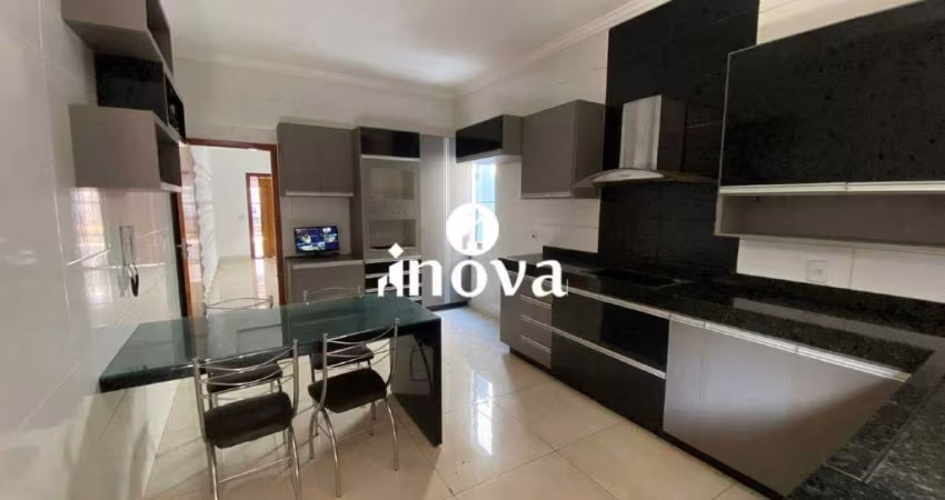 Casa a venda no bairro Parque das Laranjeiras
