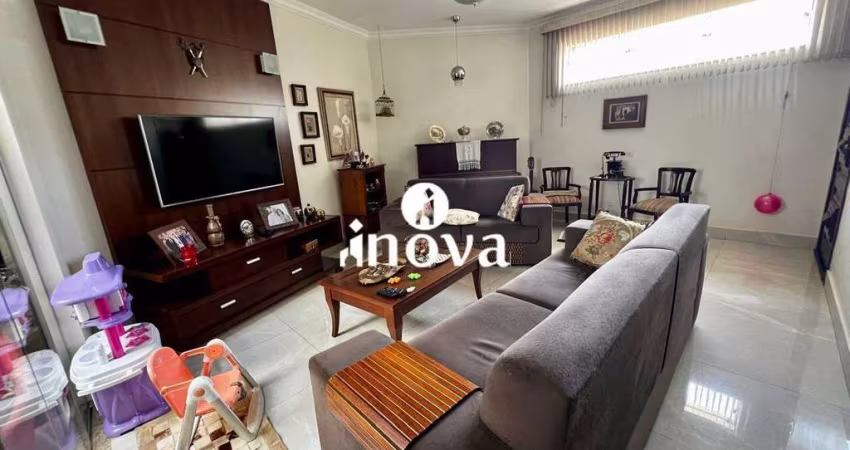 Casa a venda, bairro Fabrício