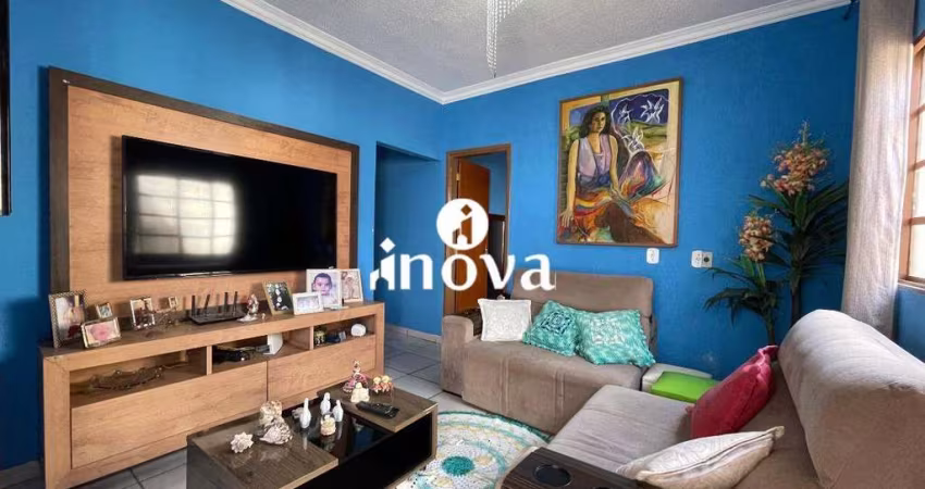 Casa à venda, bairro Cidade Nova