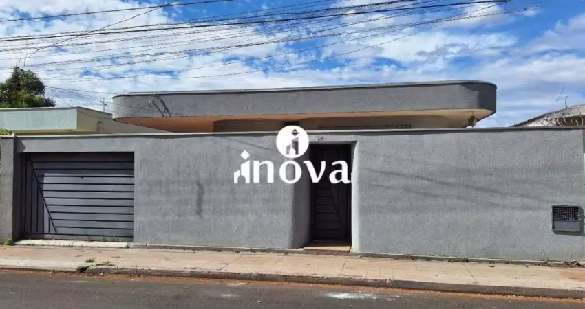 Casa com 4 quartos à venda no Santa Marta, Uberaba 