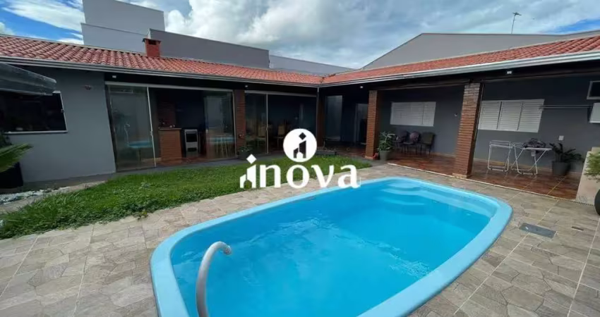 Casa com 3 quartos à venda no Jardim São Bento, Uberaba 