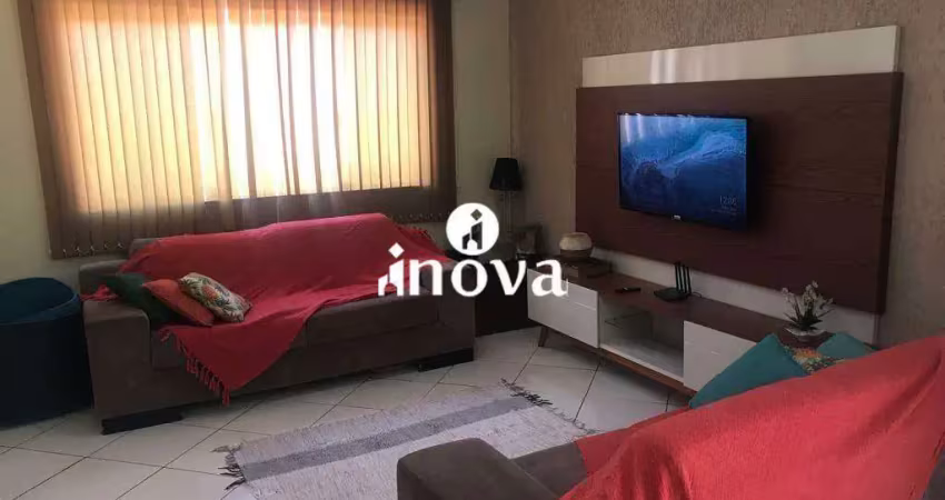 Casa com 3 quartos à venda no Olinda, Uberaba 