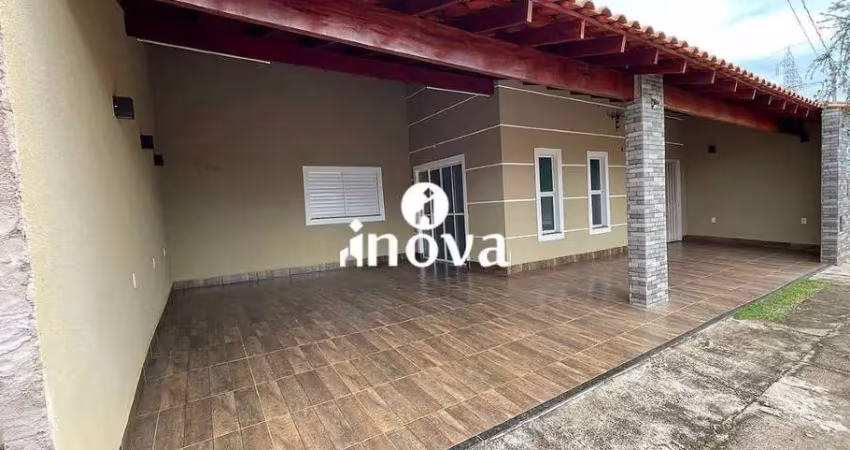 Casa em condomínio fechado com 2 quartos para alugar no Amoroso Costa, Uberaba 