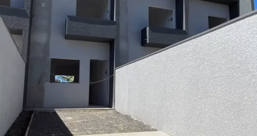 Casa com 2 quartos à venda no Iririú, Joinville 