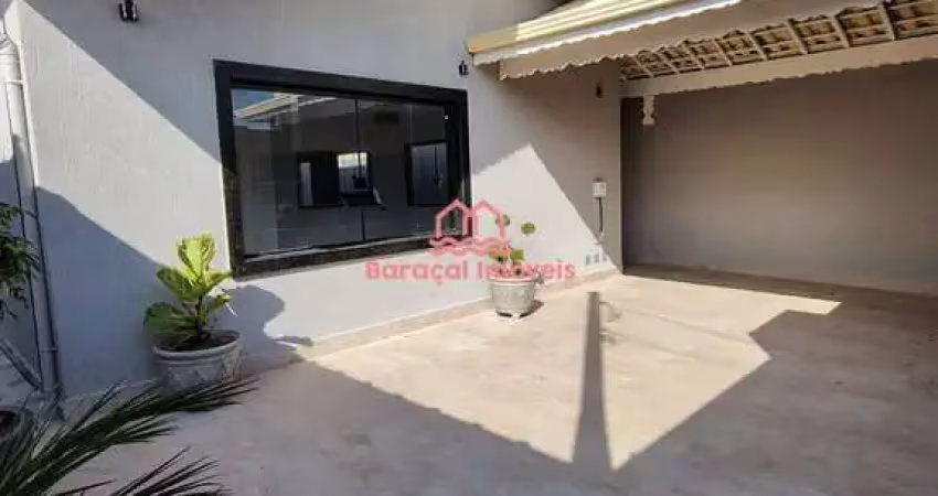 Casa de luxo com 4 quartos todos suítes e área de lazer com piscina