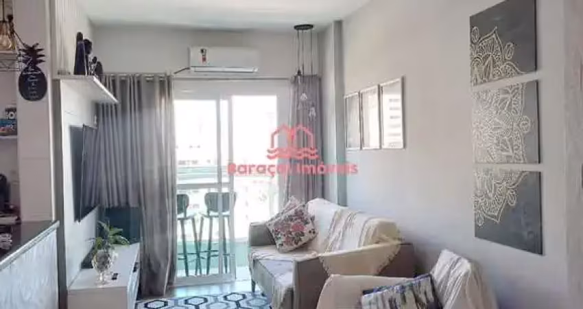 Apartamento de 02 quartos com suíte, planejados no canto do forte