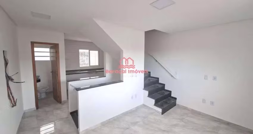 Casa de condomínio individual com 2 suítes, 2 vagas, 2 banheiros e e 2 lavabos