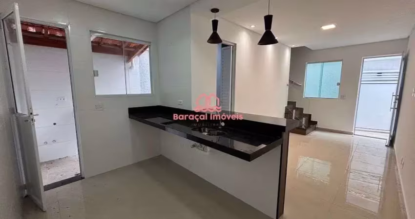 Sobrado em condomínio com 2 quartos 62m² - vila tupi - praia grande/sp
