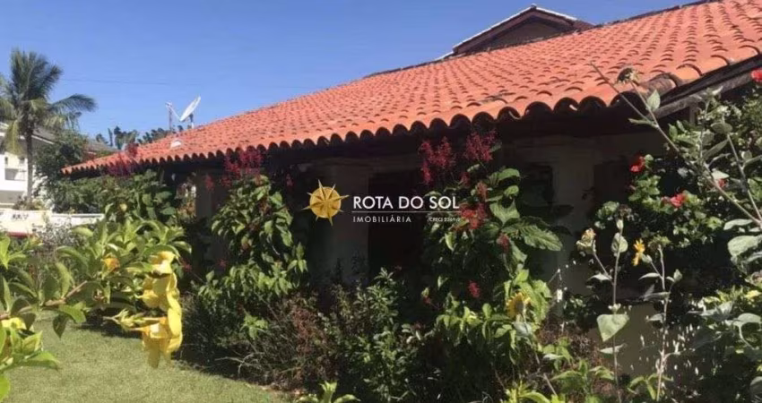 Casa à venda 4 quartos a poucos metros da Praia de Bombas - Bombinhas SC