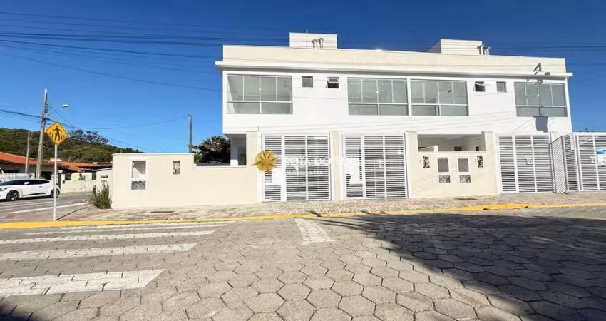 Costa amalfitana residencial sobrados 2 suítes praia zimbros bombinhas sc