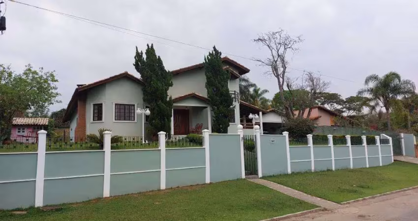 Excelente casa no condomínio terras de são francisco