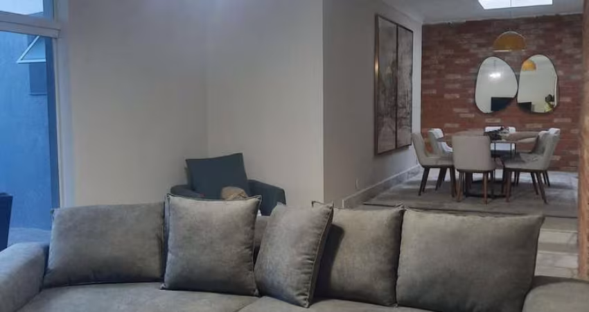 Linda casa à venda com 260M² com ótima localização.