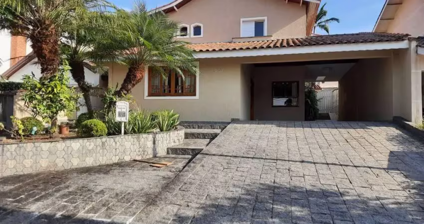 Sobrado de 387m² localizado no alphaville residencial 3 - santana de parnaíba/sp!