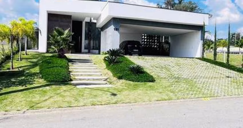 Excelente Casa Térrea, Localizada no Condomínio Fazenda Kurumin - Itu/SP!