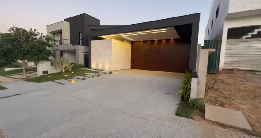 Casa Térrea de Alto Padrão no Alphaville Castello ? Sofisticação, Conforto e Automação