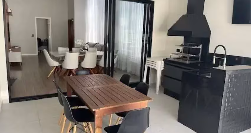 Casa de alto padrão à venda no villagio milano - 3 suítes, piscina e espaço gourmet