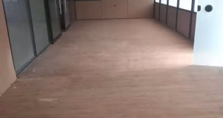 Sala comercial de 160m² no centro industrial e empresarial de alphaville com 4 vagas cobertas