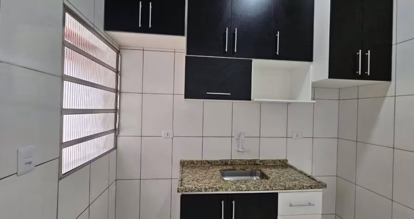 Casa à venda em Sorocaba-SP, Jardim Topázio: 2 quartos, 1 sala, 2 banheiros, 1 vaga de garagem - 100m² de área