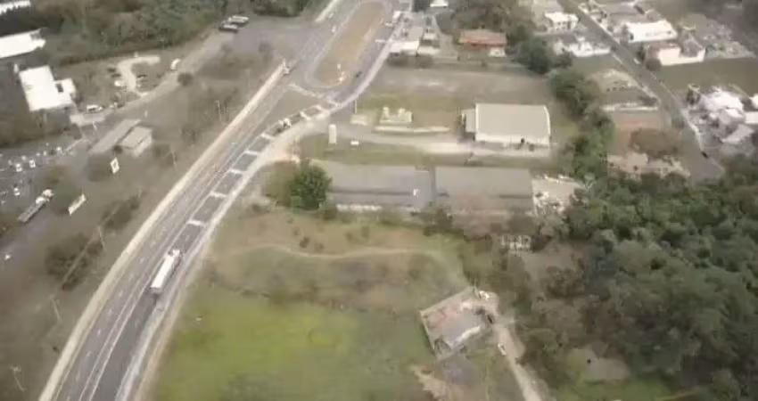 Terreno com área de 5167,26  localizado na avenida parana