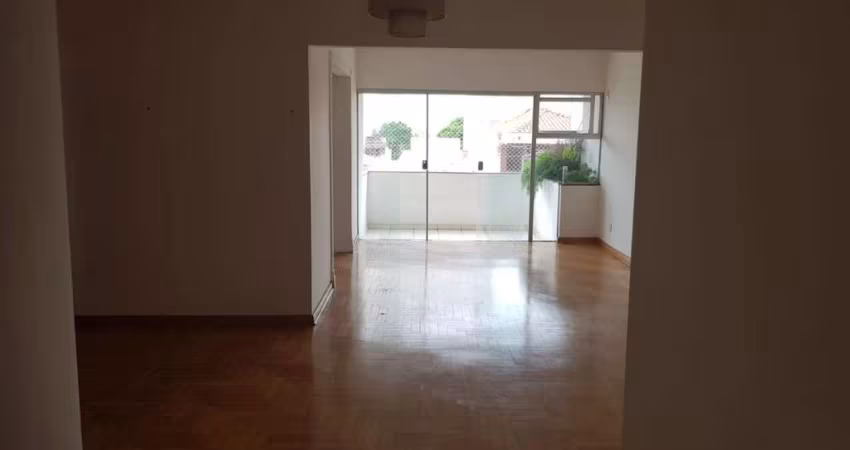 Apartamento com 3 dormitórios Edifício Arpoador no Centro de Sorocaba/SP