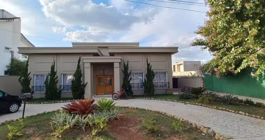 Excelente casa térrea à venda no condomínio reserva fazenda imperial.
