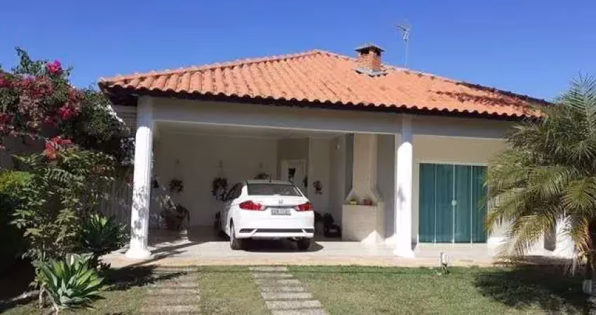 Troco casa no condomínio village ipanema i, em aracoiaba da serra