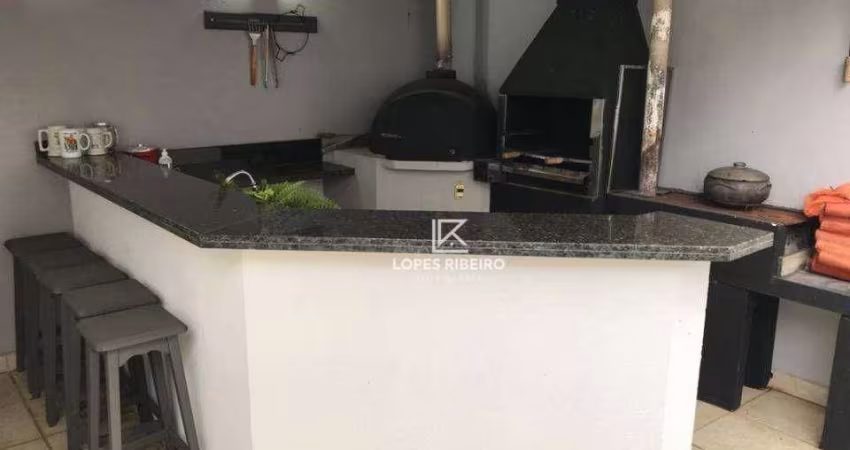Casa com 3 dormitórios à venda, 293 m² por R$ 880.000,00 - Santa Cruz - Americana/SP