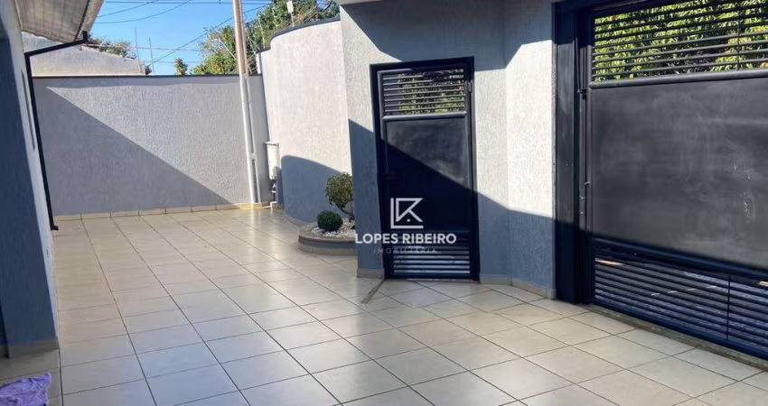 Casa com 4 dormitórios à venda, 202 m² por R$ 730.000,00 - Vila Grego II - Santa Bárbara D'Oeste/SP