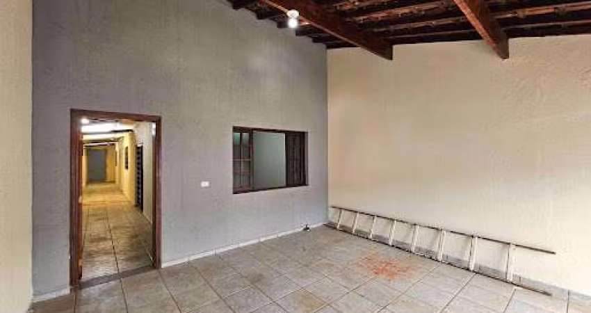 ACEITA FINANCIAMENTO! Casa à venda no bairro Jardim Laudissi em Santa Bárbara d Oeste - SP