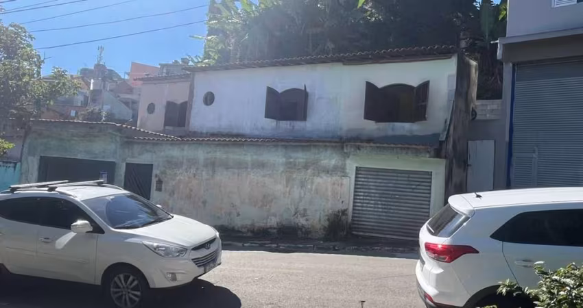 Casa para Venda em Barueri, Vila Pouso Alegre, 3 dormitórios, 3 suítes, 1 banheiro, 2 vagas