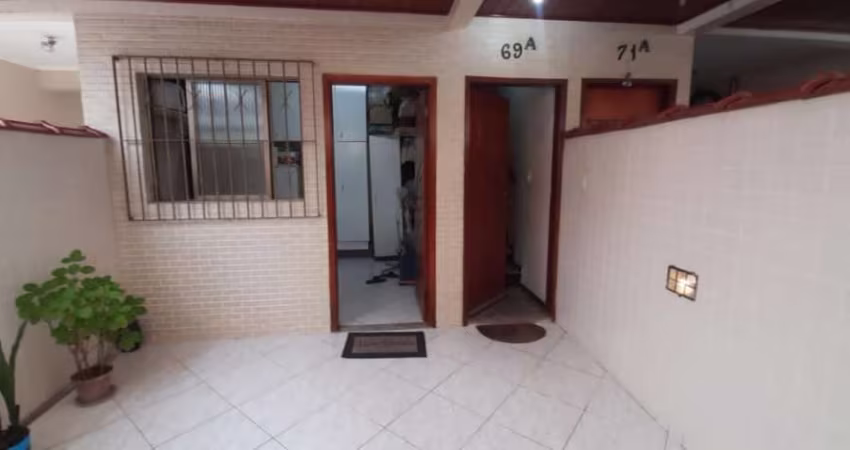 Casa Sobreposta para Venda em Santos, Ponta da Praia, 3 dormitórios, 2 suítes, 3 banheiros, 1 vaga