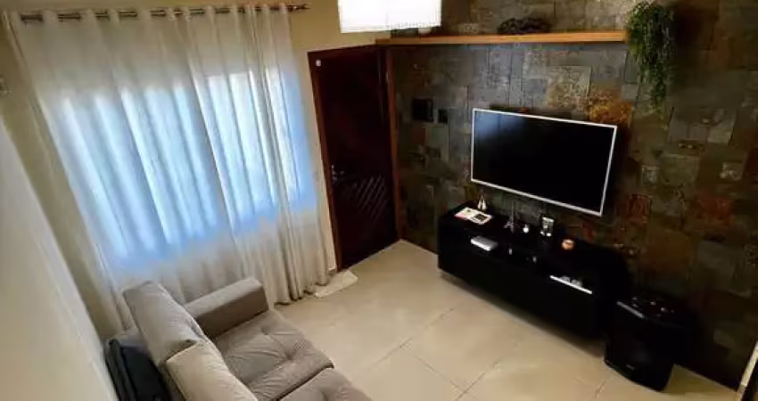 Casa à venda na Avenida Alwino Hansen, 580, Adhemar Garcia, Joinville