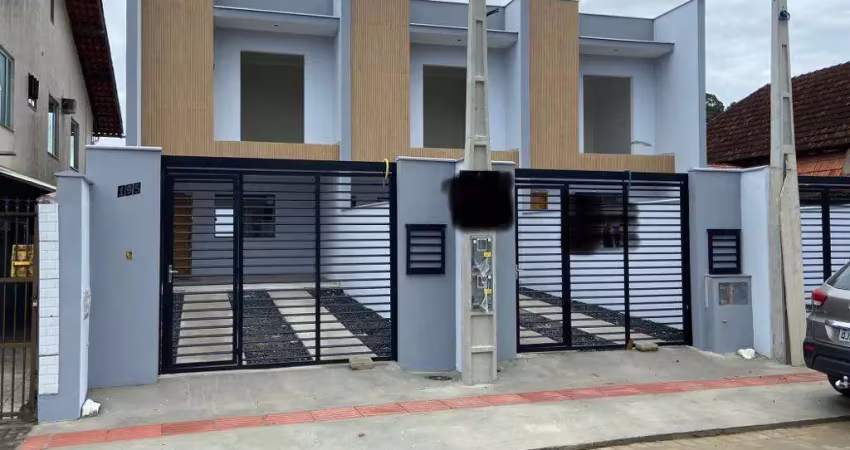 Casa à venda na Rua Wenceslau Raboch, João Costa, Joinville