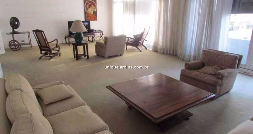 Jardim Paulista: 3 Dorm | 2 Suítes | 3 Vagas | 300 m² úteis