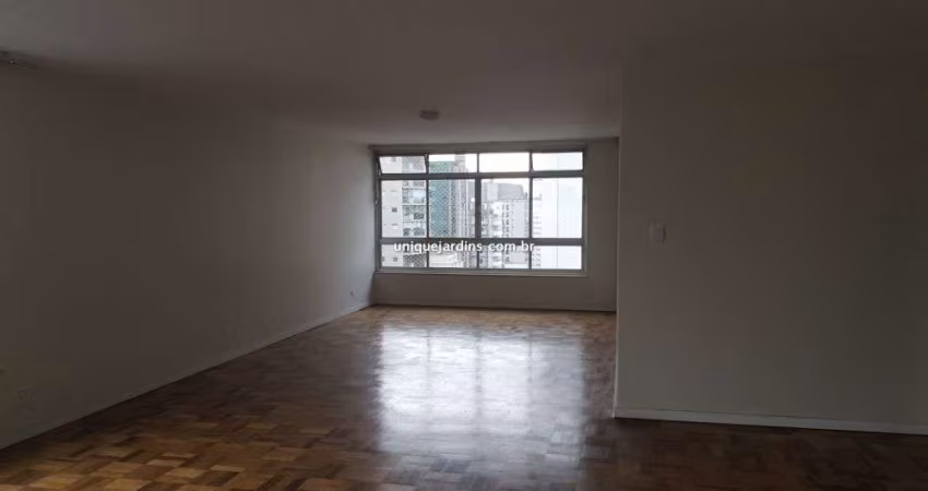 Jardim Paulista: 3 Dorm | 1 Suíte | 2 Vagas | 178 m² úteis