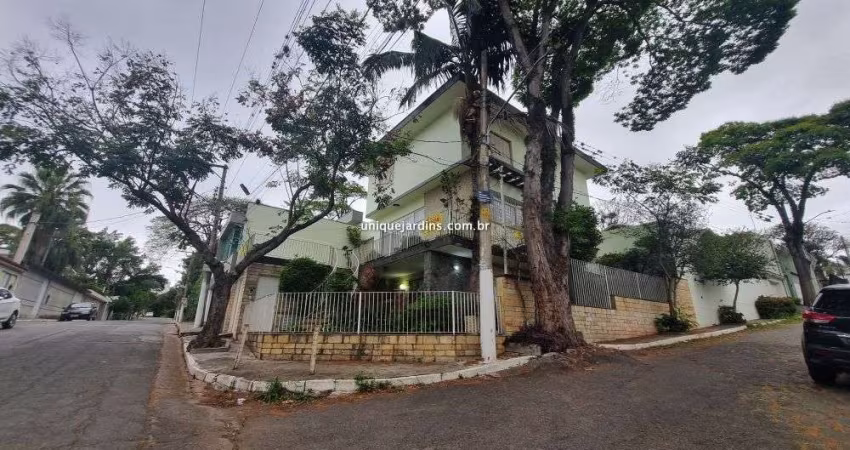 Casa à Venda no Jardim Floresta - 3 Dormitórios, 308 m², Quintal e Área Gourmet