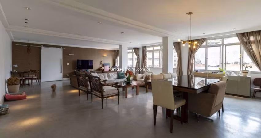 Vila Nova Conceição: 2 Dorm | 1 Vaga | 180 m² úteis