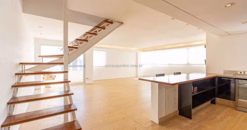 Vila Olímpia: 3 Dorm | 2 Suítes | 3 Vagas | 182 m² úteis