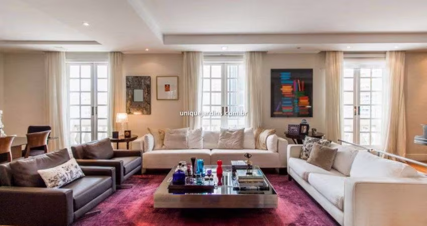 Jardim Paulista: 3 Dorm | 1 Suíte | 2 Vagas | 272 m² úteis