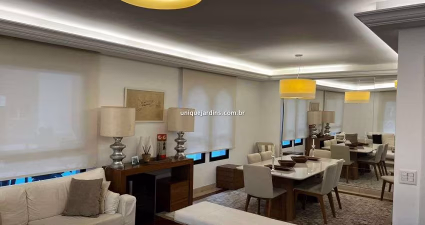 Moema: 3 Suítes | 3 Vagas | 166 m² úteis