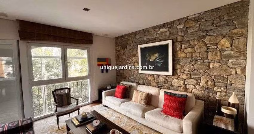 Jardim Europa: 3 Suítes | 2 Vagas | 230 m² úteis