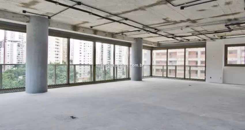 Luxuoso Apartamento à Venda em Vila Nova Conceição | 4 Suítes | Piscina | 358 m²